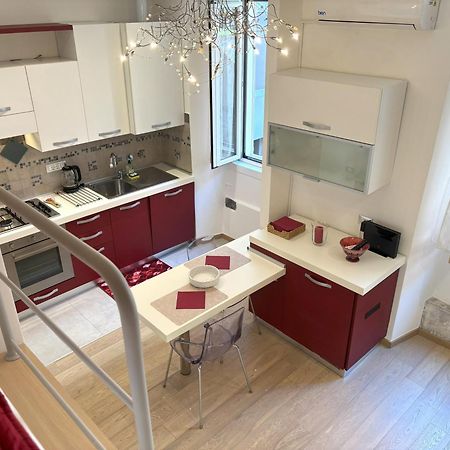 Red Velvet Apartment ตรีเอสเต ภายนอก รูปภาพ