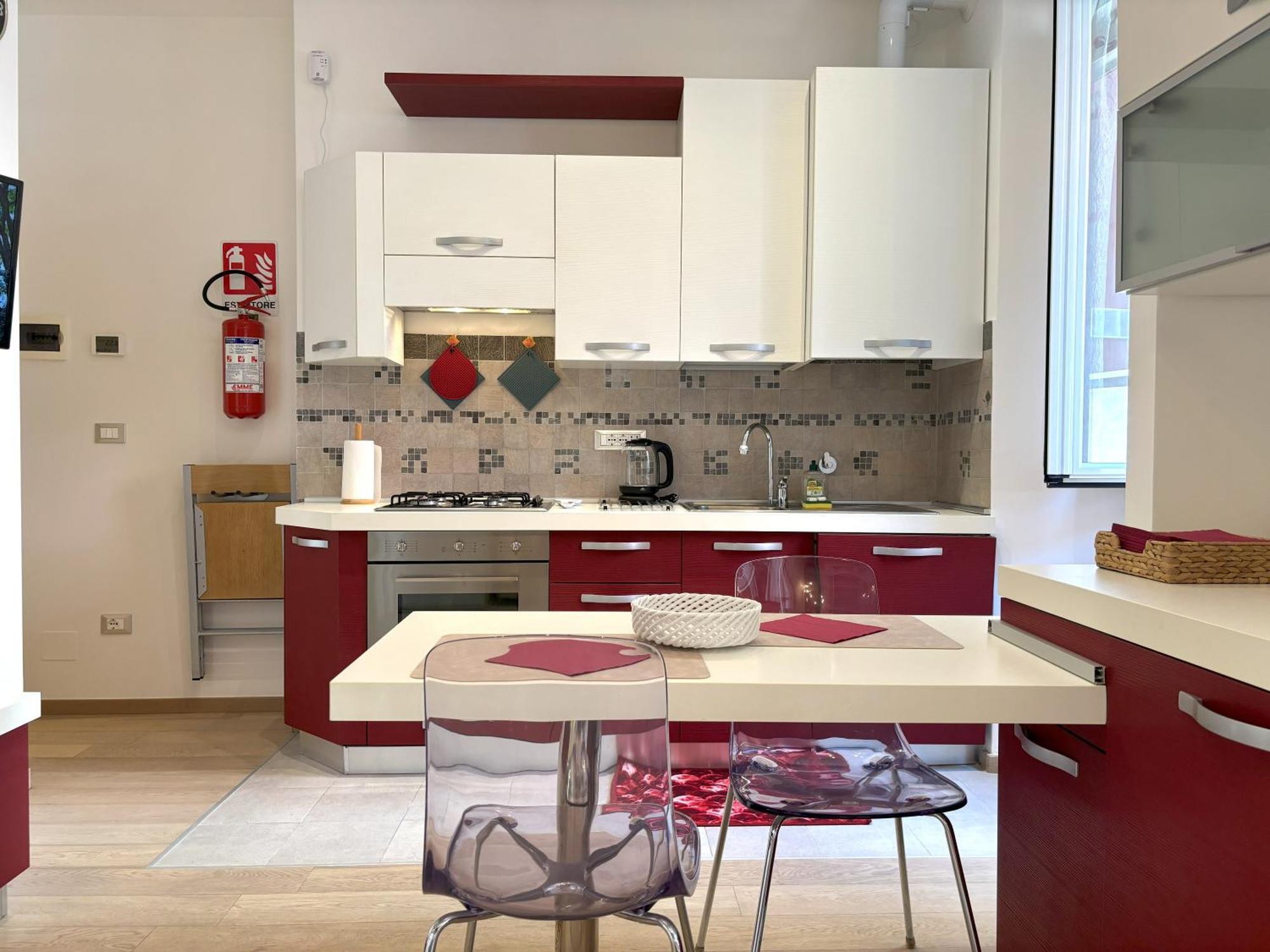 Red Velvet Apartment ตรีเอสเต ภายนอก รูปภาพ