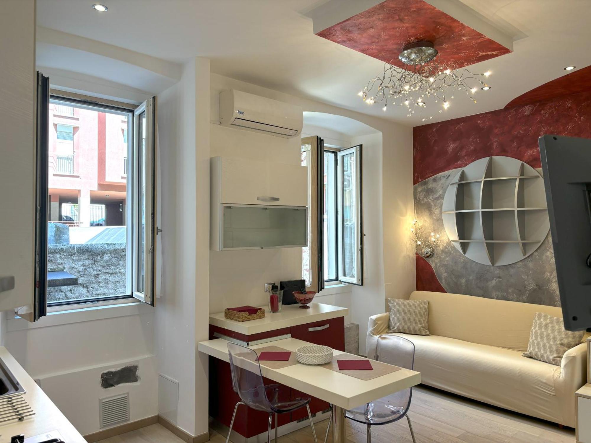 Red Velvet Apartment ตรีเอสเต ภายนอก รูปภาพ