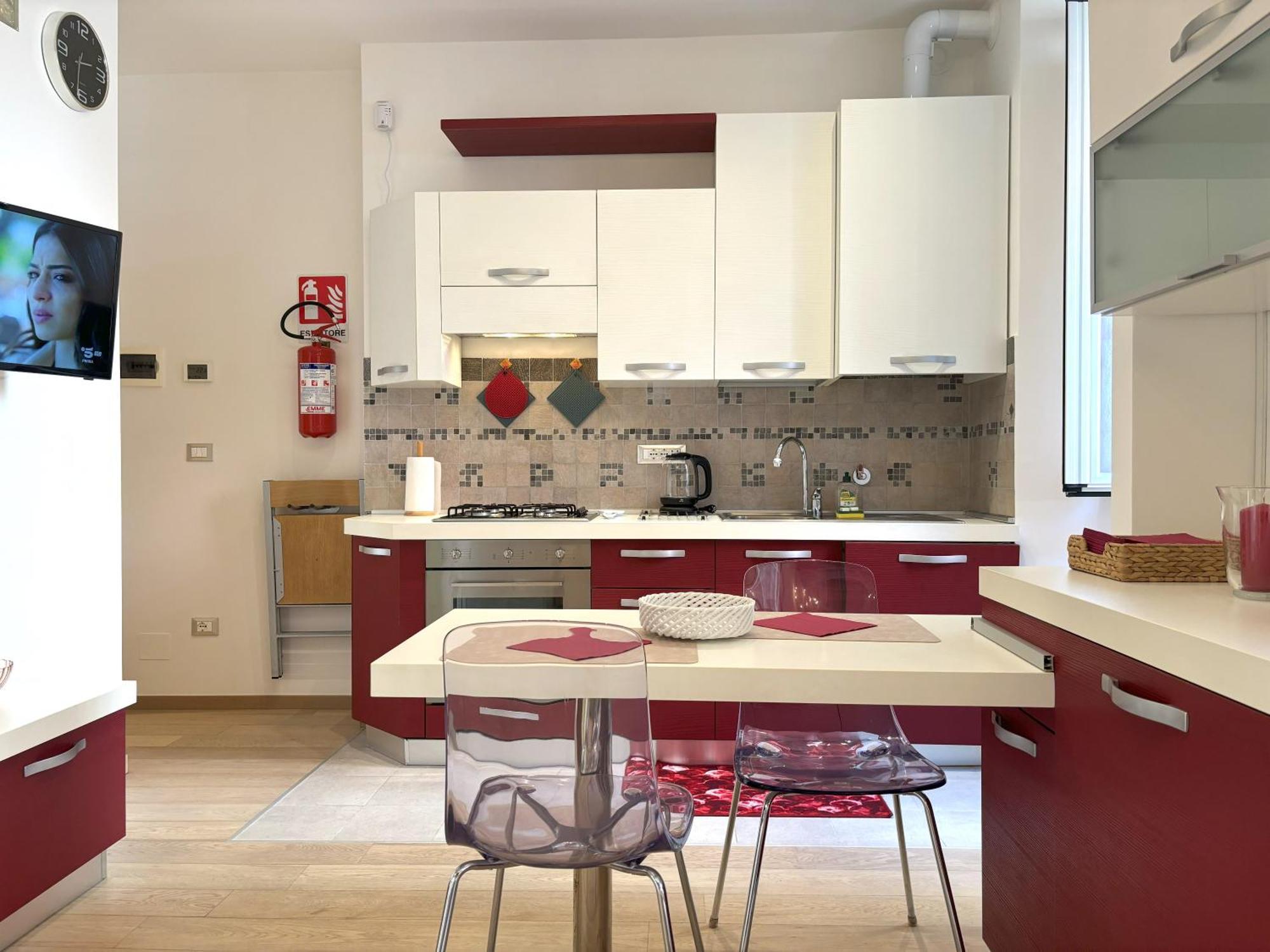 Red Velvet Apartment ตรีเอสเต ภายนอก รูปภาพ