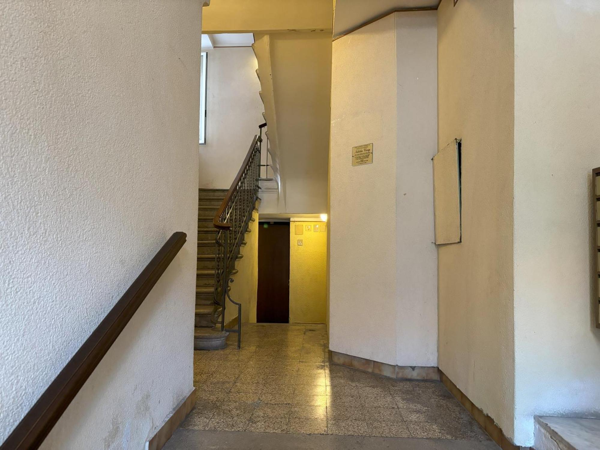 Red Velvet Apartment ตรีเอสเต ภายนอก รูปภาพ